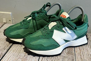 New Balance 327 U327EB Green White Trainers UK 4.5 Retro Running Casual Sneakers - Picture 1 of 18