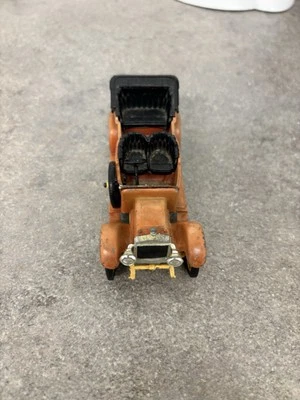 Vintage Corgi Classics 1910 Daimler 38 Diecast Car Model W/ Figure 9021 - Image 1 of 4
