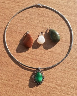 Collar de cadena Omego de 16" con cúpula de plata de ley 925 10,9 g. Malaquita, otra piedra Foto 1 de 4