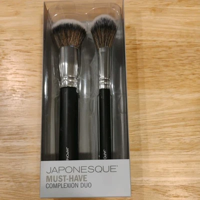 Japonesque Complexion Brush Duo - Image 1 of 2