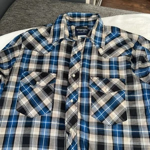 Wrangler Men's Pearl Snap Button Shirt medium Plaid Western Cowboy - Picture 1 of 4