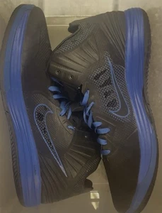 Size 18 - Nike Hyperfuse Running Sneakers Low Top. Black Blue 2011 469756-002 - Picture 1 of 5