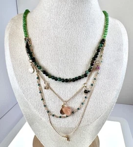 New Versona Beaded 4 Layered Gold Jewelry Necklace Green & Pink Gemstones - Picture 1 of 4