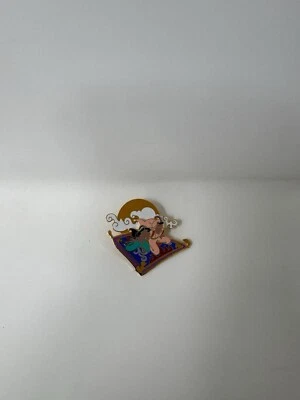 Exclusivo del elenco - Aladdin & Jasmine on Magic Carpet - Edición limitada de 3000 Foto 1 de 2