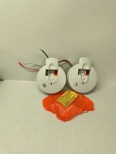 Lot Of 2- Kiddie Fire X Hard Wire  Smoke Alarms With 9 Volt Battery Back Up - Picture 1 of 9