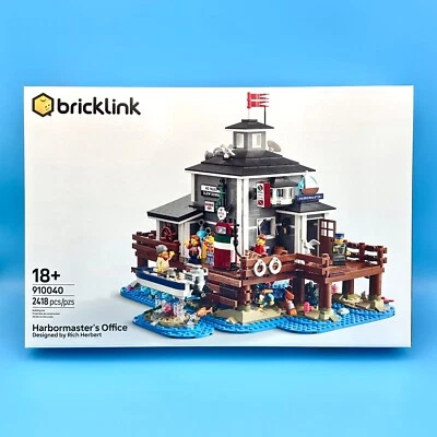 LEGO Bricklink Designer Program Harbormaster's Office 910040 Fishing Dock Store - Image 1 of 4