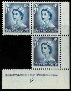 NEW ZEALAND - 1954 Q.E.II 4d BLUE. PLATE BLOCK 9- #N6a6 - MUH - NZ 462 - Picture 1 of 1