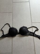 Victoria’s Secret very sexy bra 32b