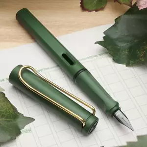 LAMY Safari Field penna stilografica clip oro verde 2024 Asia LIMITED L0YCH LARGHEZZA:F - Foto 1 di 7