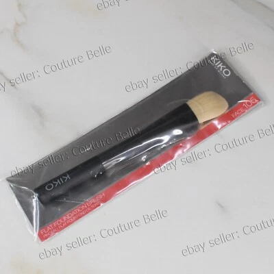 Cepillo de base plano facial K MILANO Italia 105 maquillaje italiano Foto 1 de 4