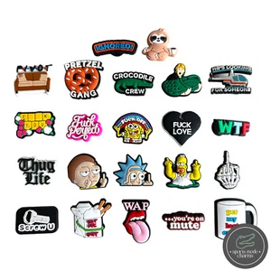 Rudo / Divertido - Dijes Jibbitz para zapatos de cocodrilo - Homer Friends Croc Gang Rick - Imagen 1 de 29