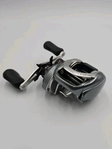 Shimano Curado 200HG Baitcasting Reel Gear Ratio 7.2:1  Right Handed  - Picture 1 of 12