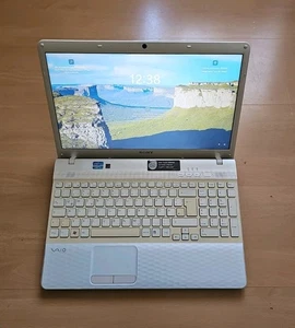 Laptop Sony Vaio VPCEH3Q1E, i5-2450M, 2,5GHz, RAM 8GB, SSD 256GB, Windows 11 - Bild 1 von 5