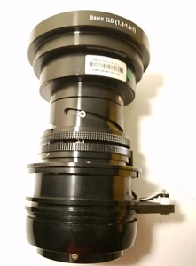 Barco CLD 1,2-1,5:1 Weitwinkel Zoom Projektor Objektiv / mit Pelikan Koffer - Bild 1 von 6