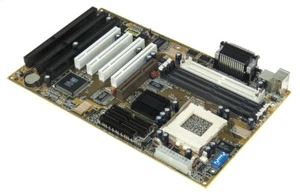 GIGABYTE GA-586SGX Socket 7 3x Sdram 2x Simm 3x Isa 4x PCI - Picture 1 of 2