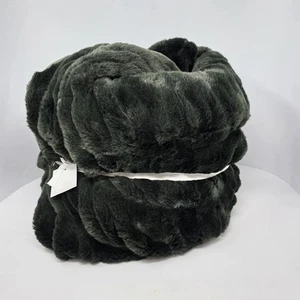 Pottery Barn Oversized Ruched Faux Fur Throw Blanket 60x80" Sycamore Green New - Picture 1 of 2