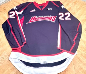 Camiseta de hockey Lethbridge Hurricanes WHL Neil Tarnasky 2010-11 usada en el juego #22 54 - Imagen 1 de 11