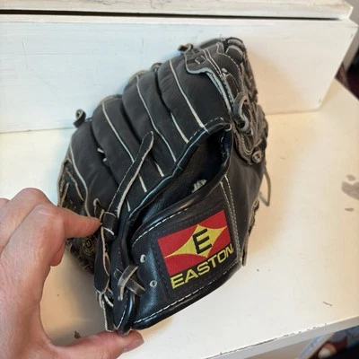 Guante de béisbol Easton EX516B de cuero negro 11,5 diestro palma flexible roto Foto 1 de 4