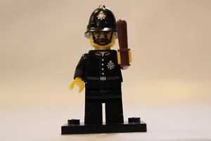 Lego Collectable Minifigure: Constable, Series 11 (col177) - Display Condition - Picture 1 of 1