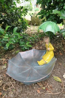 Estación de baño Molly Bird con paraguas abeja jardín estatua adorno  Foto 1 de 4