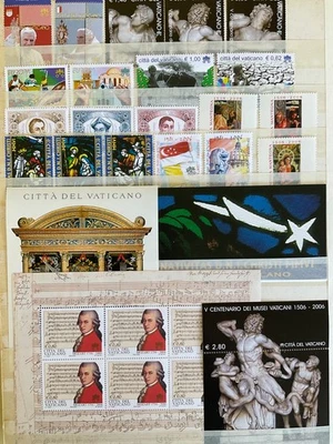 Vaticano 2006 annata completa mnh con foglietti e libretto Foto 1 de 2