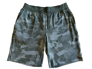 LULULEMON T.H.E. Short mit Innenfutter Gr. L Mesh Camo Athletic Training Gym #M7ANHS - Bild 1 von 13