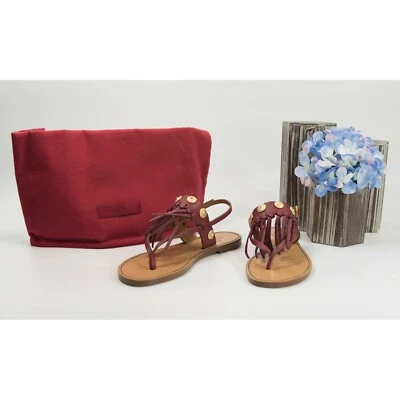 Sandalia Plana Valentino Rojo Escarlata Flecos Cuero Medallón 36 Nueva en Caja Foto 1 de 4