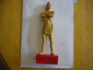 Native American mohican  Chief Tawanka Sculpture Signed By J. Giuffre - Picture 1 of 2