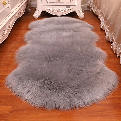 Alfombra mullida de piel sintética de oveja piso cálido alfombra peluda alfombras lavables para dormitorio Foto 1 de 4
