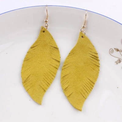 Pendientes llamativos con flecos de cuero genuino en forma de hoja para mujer diseño personalizado Foto 1 de 4