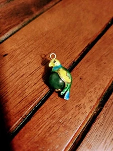 Vintage Jade Enamel Pendant Parrot Charm - Picture 1 of 1