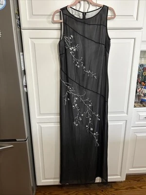 Kay Unger New York black silk maxi dress, sleeveless, white florals, size 10 - Image 1 of 4