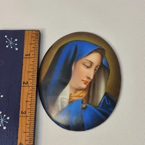 Weinende Madonna bemalt Porzellan oval 3" Antik Vintage - Bild 1 von 9
