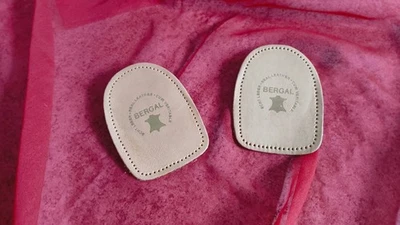 Bergal Fersenkissen Fersenkeil Fersenpolster Orthopädisch Leder 9,3 x 6,5 cm NEU - Bild 1 von 2