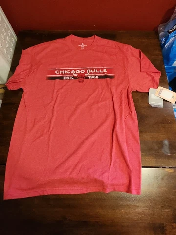 NEW NBA Chicago Bulls Red Shirt Men's Size Large Rose Noah Boozer Deng Taj Cover