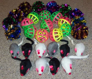 30 lot FUR Mice JINGLE MYLAR toys kitten toy furry ball free shipping crinkle - Picture 1 of 1