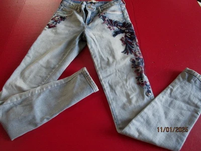 Jessica Simpson Kiss Me Super Skinny Jeggings Women's 26 Blue Light Wash Stretch - Image 1 of 4