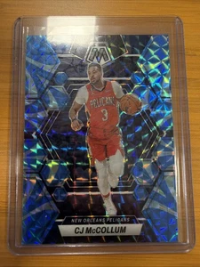 Tarjeta Prizm 2022-23 Panini Mosaic CJ McCollum New Orleans Pelicans mosaico azul - Imagen 1 de 2