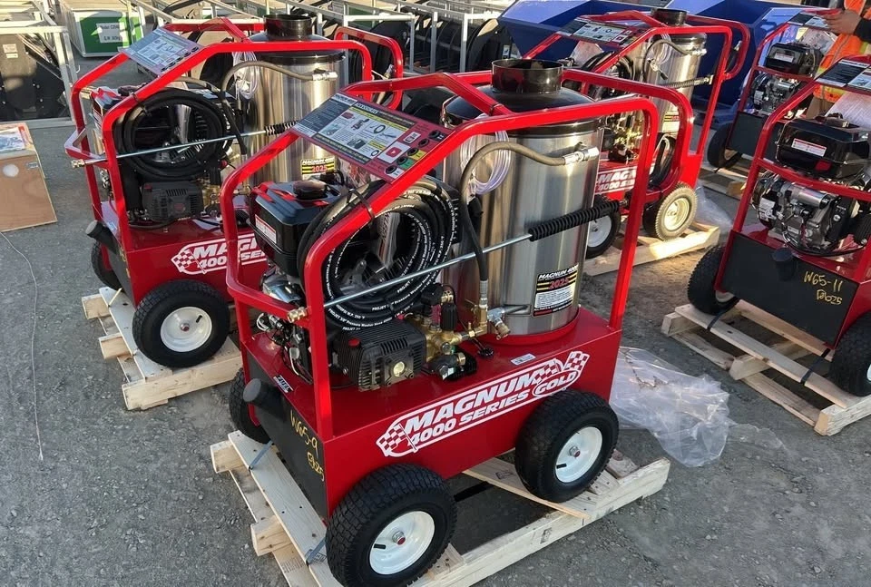 *NUEVO* Lavadora a presión eléctrica de agua caliente Magnum 4000PSI Foto 1 de 4