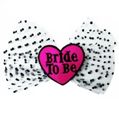 ‘Bride To Be’ Heart Shaped Hair Pin Hen Party Accessory - Image 1 of 2