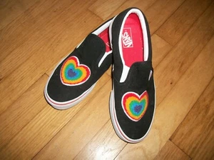 VANS CANVAS TENNIS/SNEAKER (EMBROIDERED HEART) SHOE SIZE 5 - Picture 1 of 6