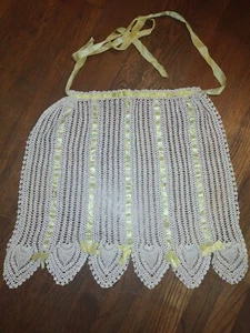 Antique Ivory Color Crochet French Maid's Apron Fabulous - Picture 1 of 6