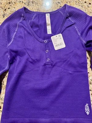 全新 Free People FP Movement Bail Out 长袖层上衣 紫色 XS/S 弹性 — 第 1/4 张图片