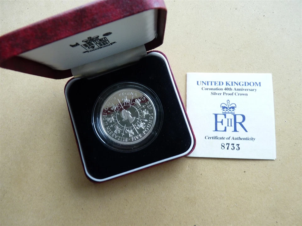 UK GREAT BRITAIN  CROWN SILVER COIN  QUEEN 46 CORONATION 1953-1993 - Image 1 of 4