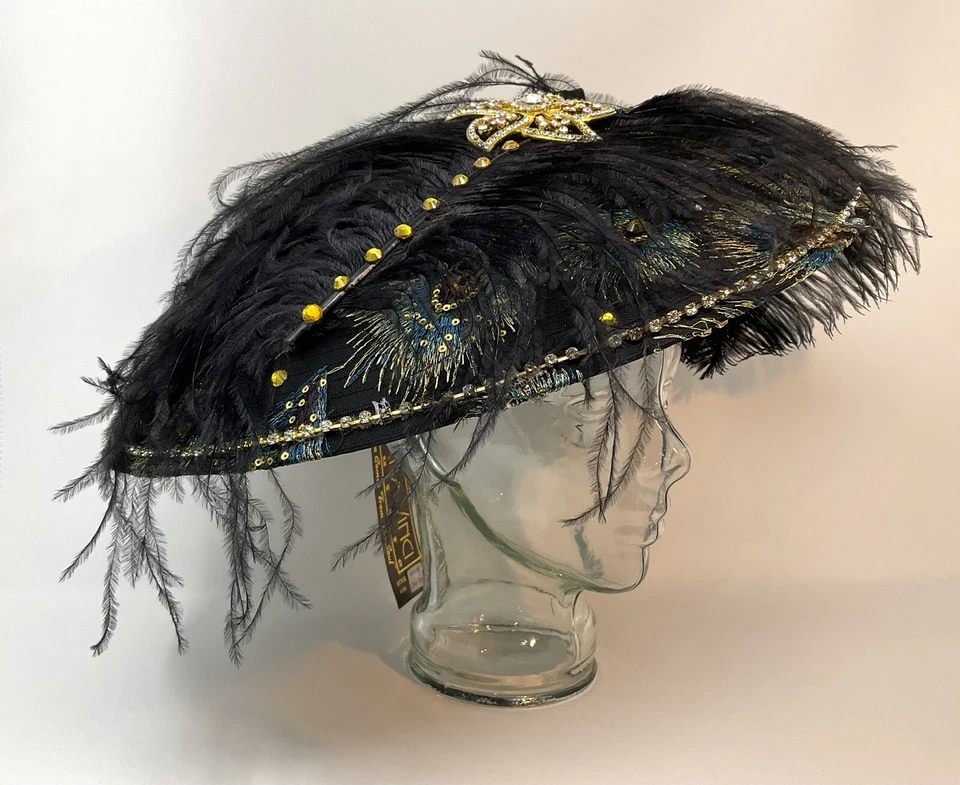 Sombrero estilo platillo emplumado Donna Vinci Couture vintage nuevo con etiqueta y original Caja Foto 1 de 4