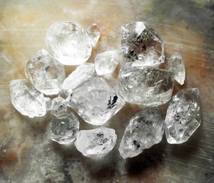 50cts mixed lot small mine run Diamond Quartz crystal specimens Pakistan # 14 - Picture 1 of 1