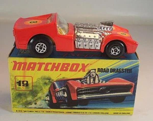 Matchbox Superfast Nr. 19 Road Dragster Nr. 8 rot/chrom J-Box #1430 - Bild 1 von 1