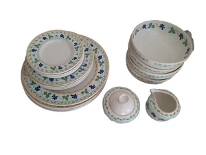 Rare Mikasa Wine And Roses Dinnerware Set- Serves 4 - Plates And Bowls, 18 Pcs - Picture 1 of 23