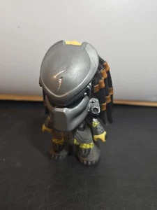 Predator Titans Vinyl Figure AVP 2015 Loot Crate exclusive Alien vs. Predator - Picture 1 of 4