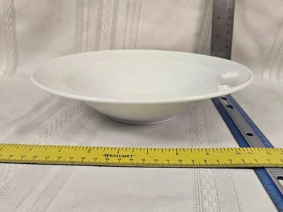 Pottery Barn Rimmed soup Bowl Great White Traditional 9 3/8” Sri Lanka - Image 1 of 4